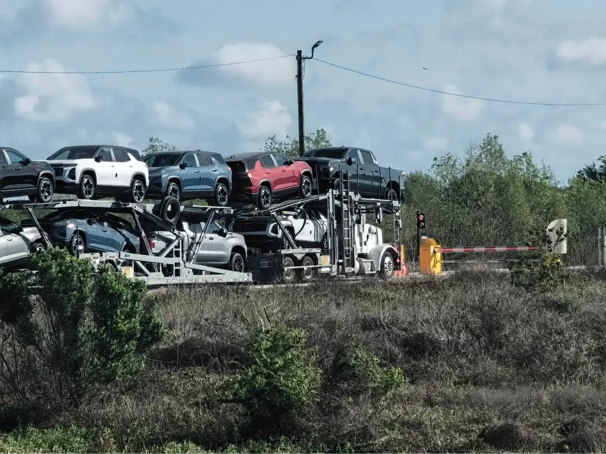 MOV MY CAR car carrier on the highway on the San Antonio to Austin car transport lane